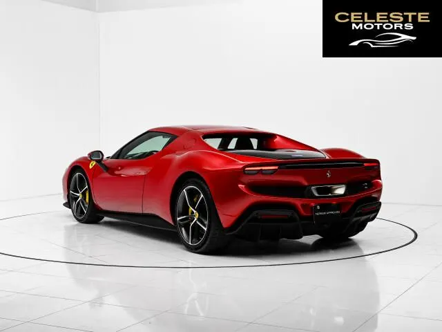 FERRARI 296GTB 2023 — photo 6 sur 8