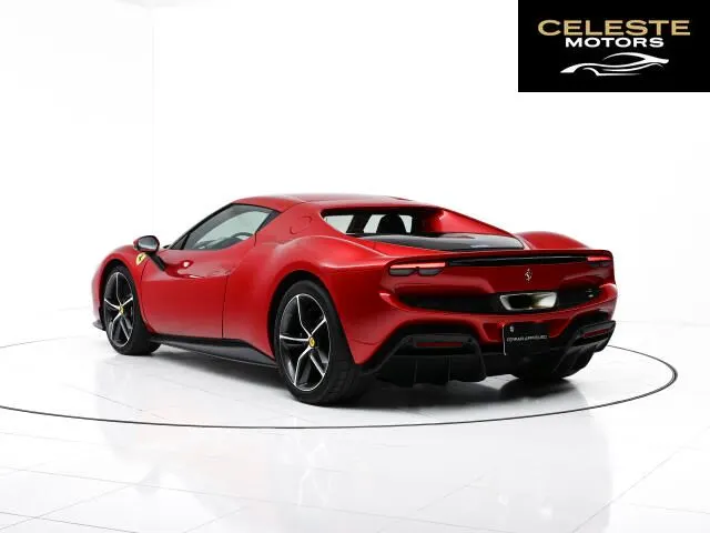 FERRARI 296GTB 2023 — photo 6 sur 8