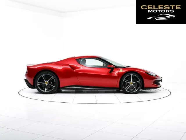 FERRARI 296GTB 2023 — photo 7 sur 8