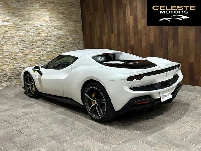 FERRARI 296GTB 2024 — photo 5 sur 8