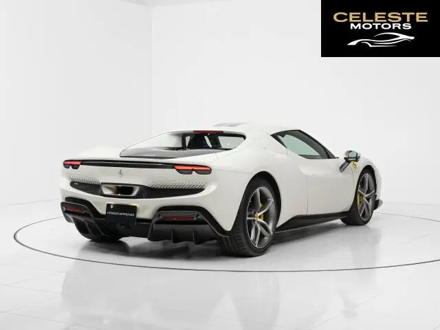 FERRARI 296GTB 2023 — photo 5 sur 8