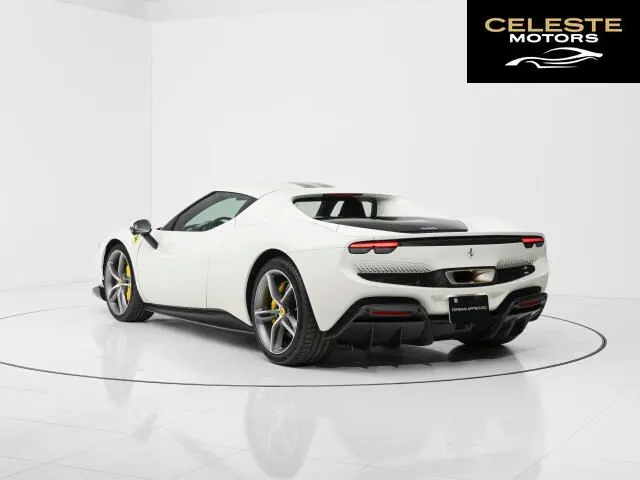 FERRARI 296GTB 2023 — photo 6 sur 8