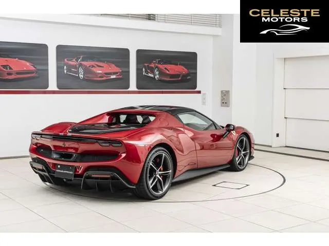 FERRARI 296GTB 2023 — photo 3 sur 8