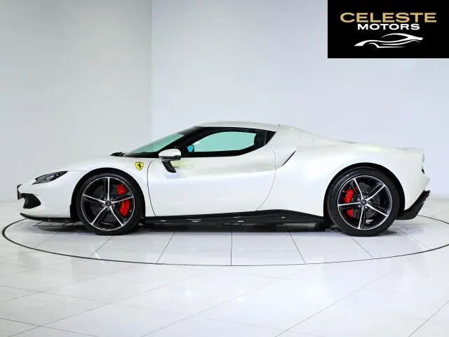 FERRARI 296GTB 2023 — photo 2 sur 8