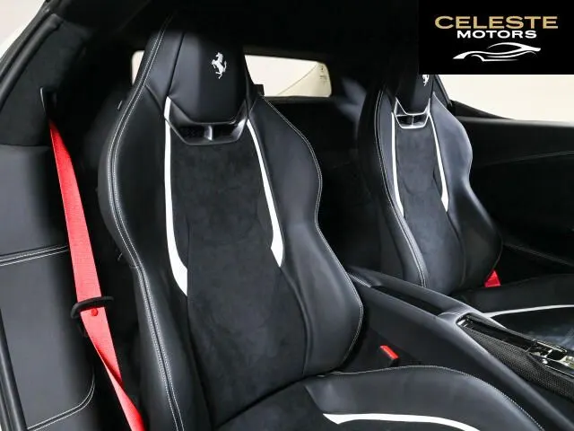 FERRARI 296GTB 2023 — photo 6 sur 8