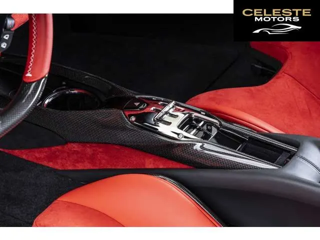 FERRARI 296GTB 2023 — photo 6 sur 8