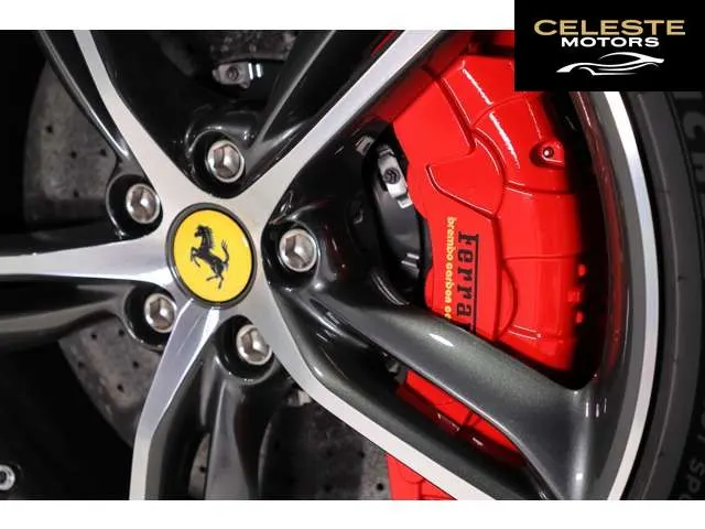 FERRARI 296GTB 2023 — photo 4 sur 8