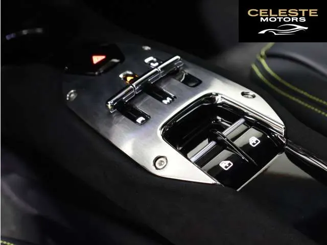 FERRARI 296GTB 2025 — photo 5 sur 8