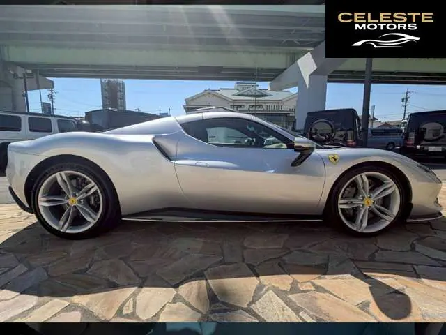 FERRARI 296GTS 2024 — photo 4 sur 8