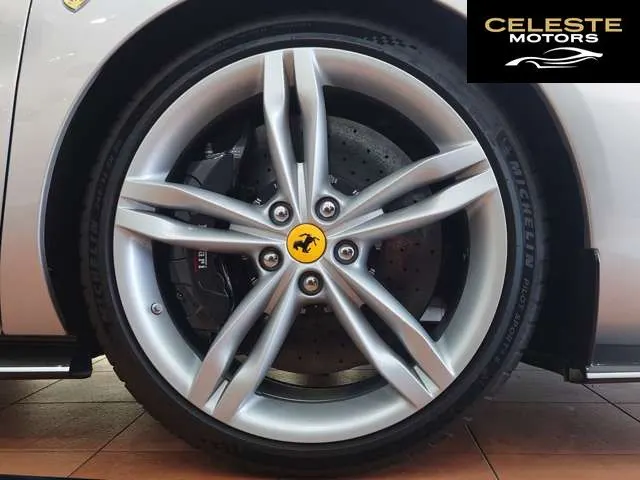 FERRARI 296GTS 2024 — photo 6 sur 8