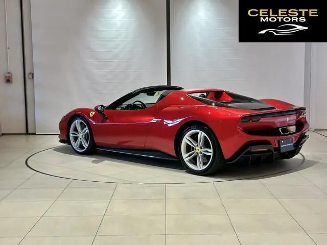 FERRARI 296GTS 2023 — photo 3 sur 8