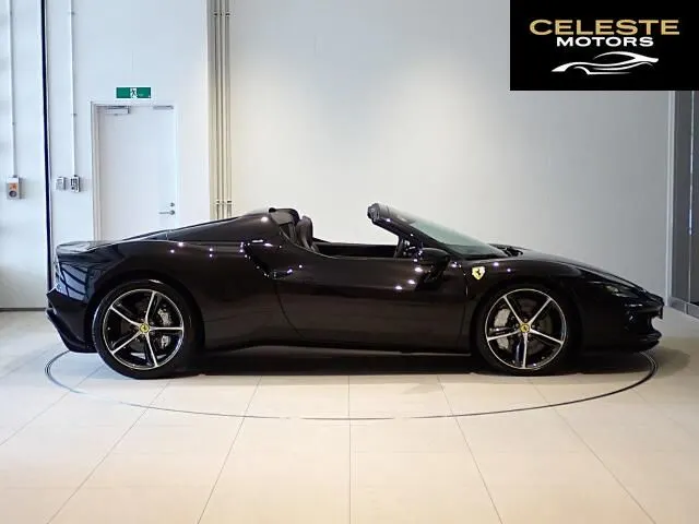 FERRARI 296GTS 2024 — photo 7 sur 8