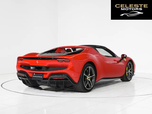 FERRARI 296GTS 2025 — photo 6 sur 8
