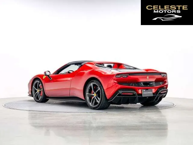 FERRARI 296GTS 2024 — photo 6 sur 8