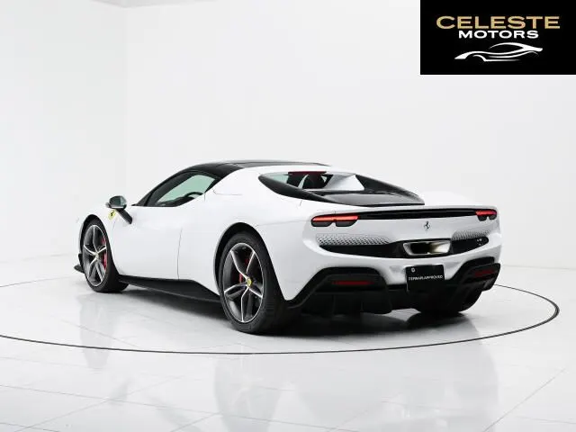 FERRARI 296GTS 2025 — photo 6 sur 8