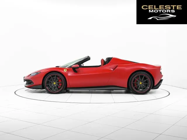 FERRARI 296GTS 2024 — photo 4 sur 8