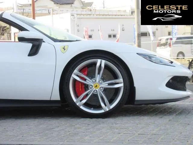 FERRARI 296GTS 2024 — photo 6 sur 8
