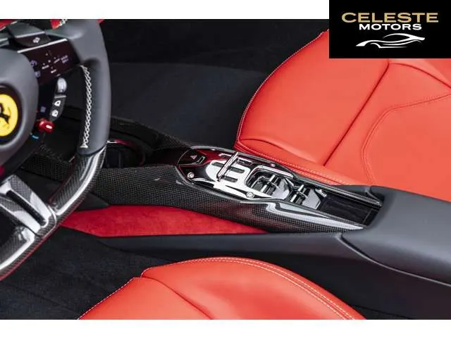 FERRARI 296GTS 2025 — photo 2 sur 8