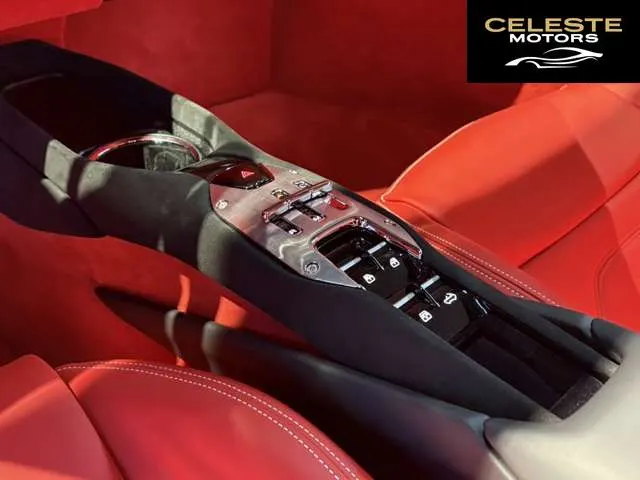 FERRARI 296GTS 2025 — photo 7 sur 8