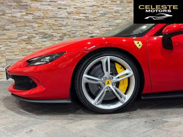 FERRARI 296GTS 2025 — photo 7 sur 8