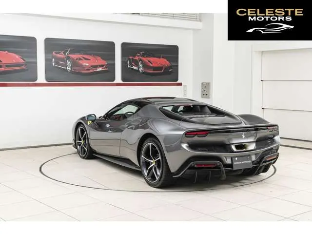FERRARI 296GTS 2023 — photo 4 sur 8