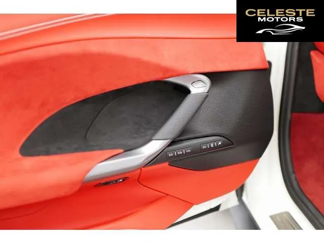 FERRARI 296GTS 2025 — photo 4 sur 8