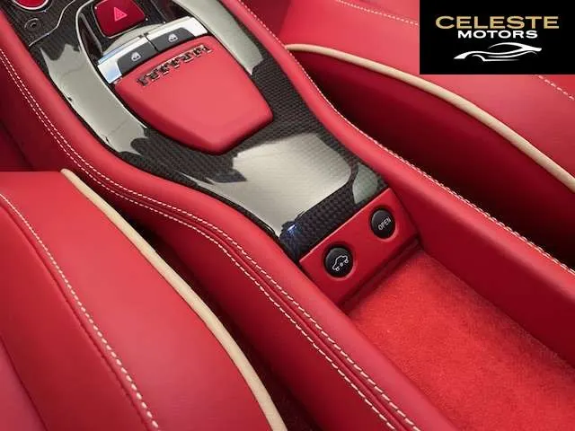 FERRARI 458 Italia 2011 — photo 5 sur 8