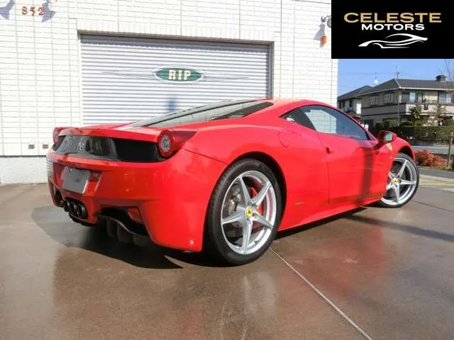 FERRARI 458 Italia 2012 — photo 6 sur 8
