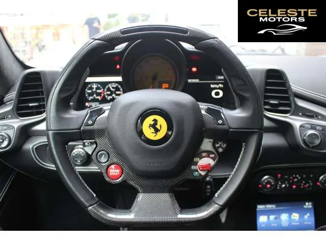 FERRARI 458 Italia 2011 — photo 6 sur 8