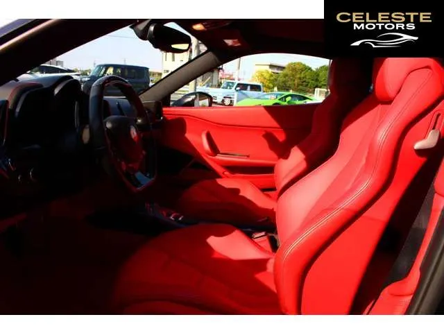 FERRARI 458 Italia 2011 — photo 7 sur 8