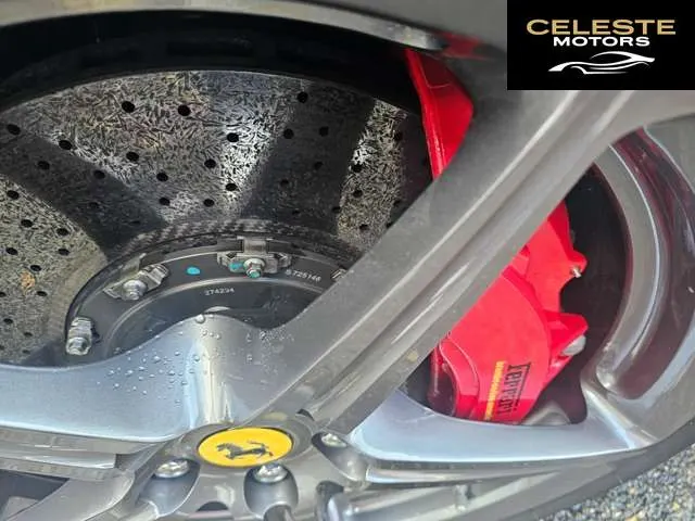 FERRARI 458 Spider 2012 — photo 6 sur 8