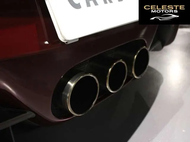 FERRARI 458 Italia 2010 — photo 6 sur 8