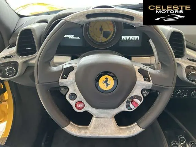 FERRARI 458 Italia 2013 — photo 1 sur 8