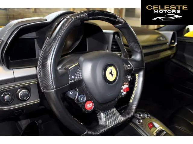 FERRARI 458 Italia 2011 — photo 6 sur 8