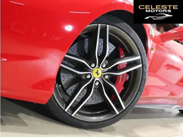 FERRARI 458 Italia 2010 — photo 3 sur 8