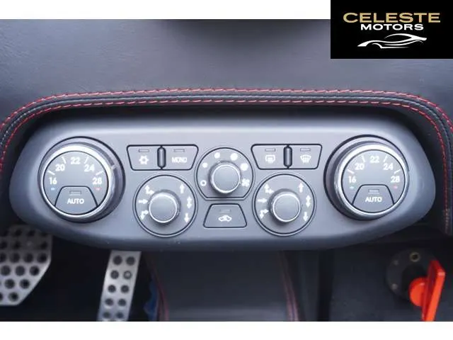FERRARI 458 Spider 2014 — photo 8 sur 8