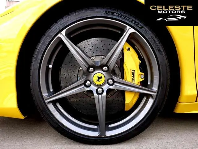 FERRARI 458 Spider 2013 — photo 2 sur 8