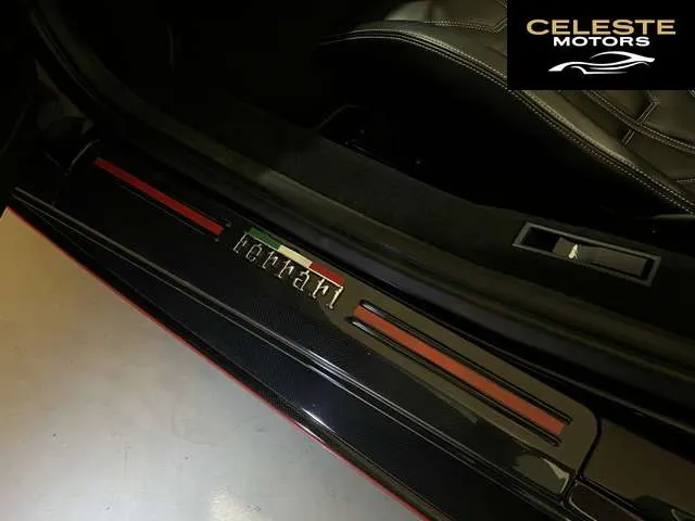 FERRARI 458 Spider 2012 — photo 3 sur 8