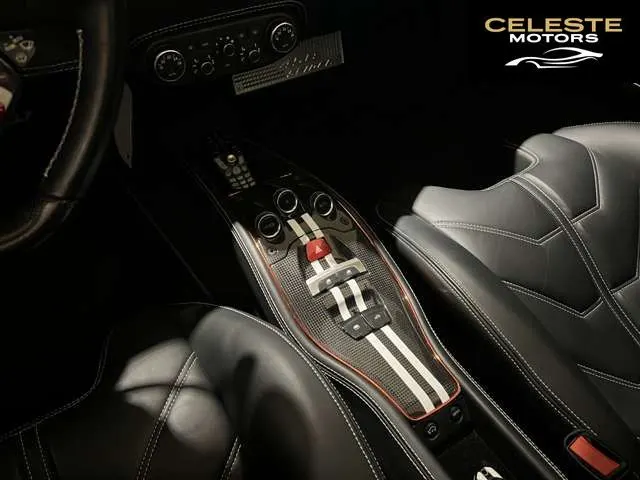FERRARI 458 Spider 2012 — photo 7 sur 8