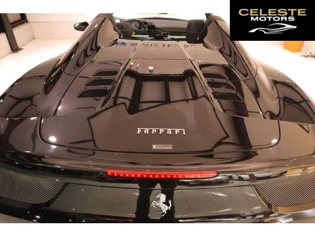 FERRARI 458 Spider 2012 — photo 2 sur 8