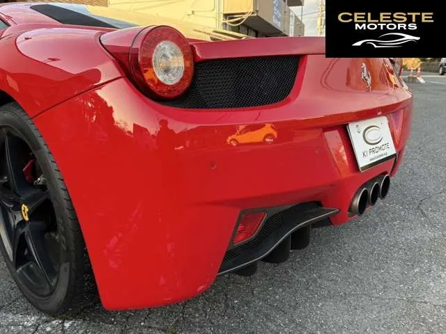 FERRARI 458 Italia 2011 — photo 4 sur 8