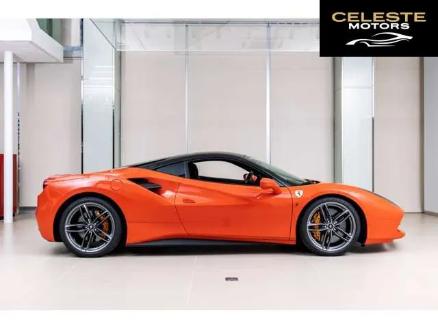 FERRARI 488 GTB 2017 — photo 2 sur 8