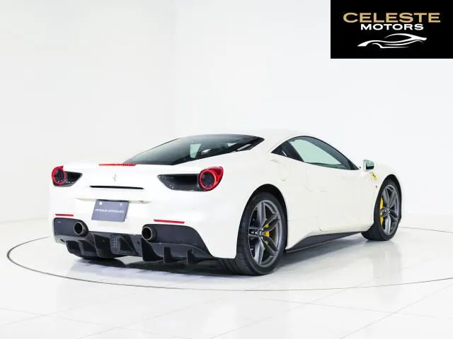 FERRARI 488 GTB 2016 — photo 4 sur 8