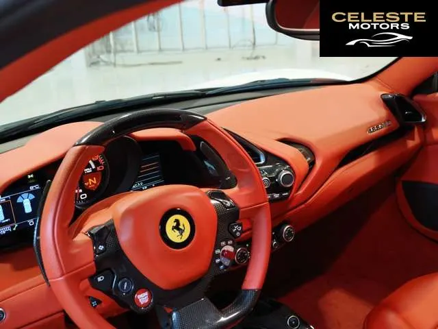 FERRARI 488 GTB 2016 — photo 6 sur 8