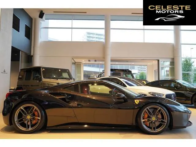 FERRARI 488 GTB 2016 — photo 4 sur 8