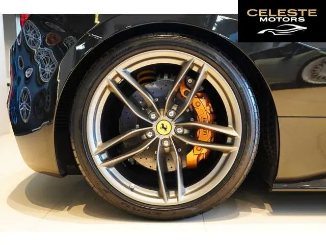 FERRARI 488 GTB 2016 — photo 6 sur 8