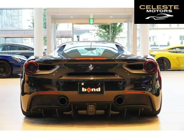 FERRARI 488 GTB 2016 — photo 7 sur 8