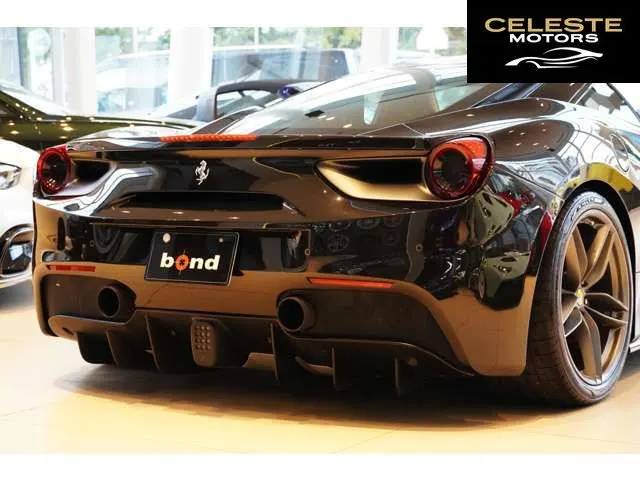 FERRARI 488 GTB 2016 — photo 8 sur 8