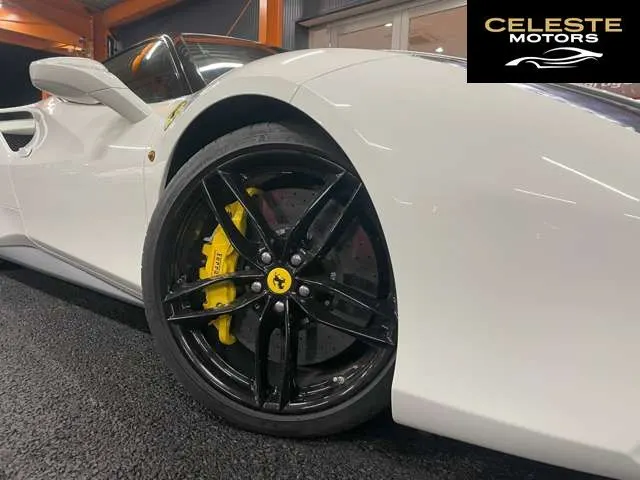 FERRARI 488 GTB 2017 — photo 3 sur 8