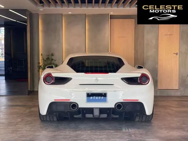 FERRARI 488 GTB 2017 — photo 3 sur 8